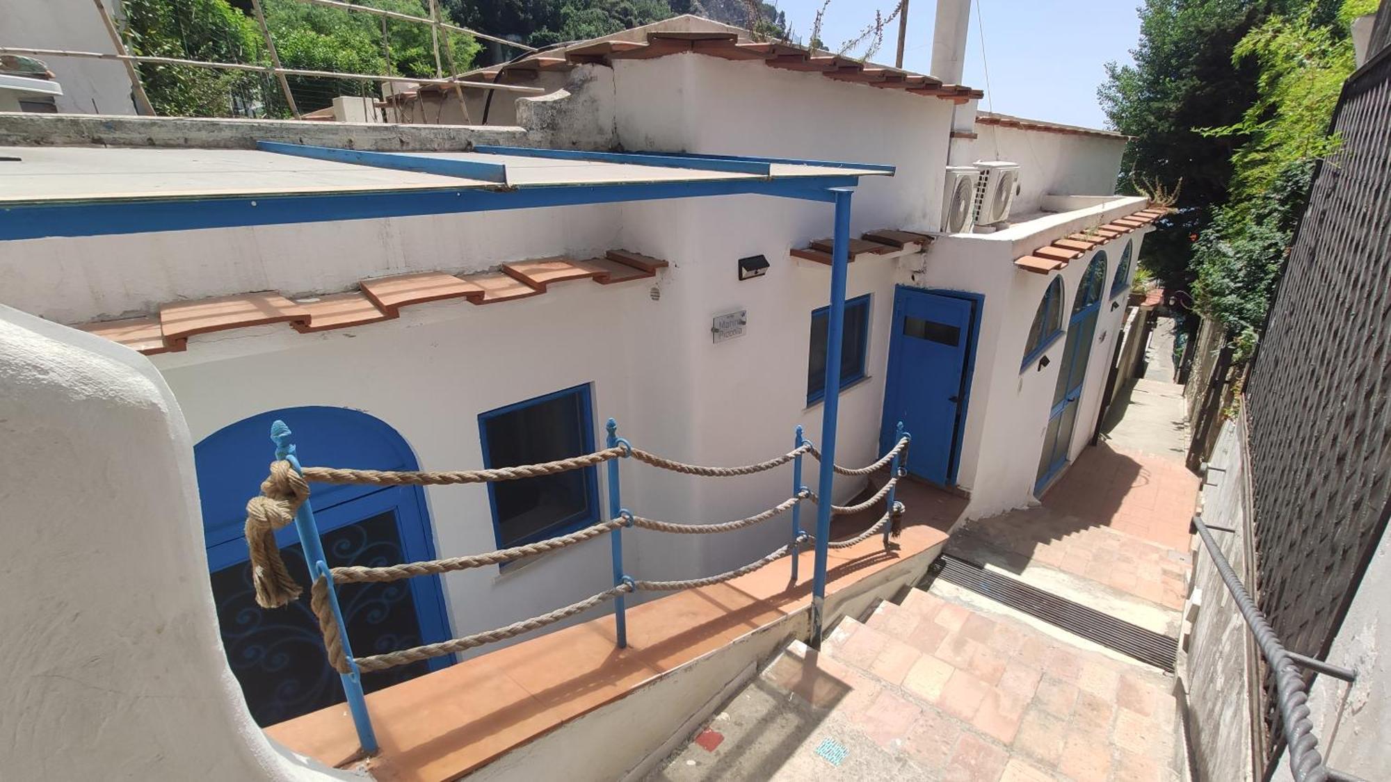 Mide Capri House Apartment Екстериор снимка